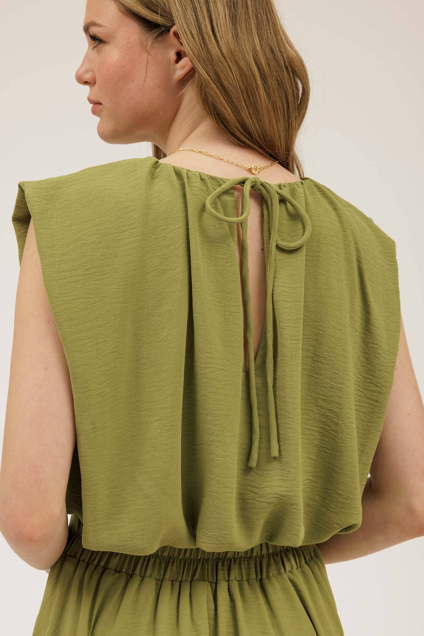 Willow Whisper Balloon Top