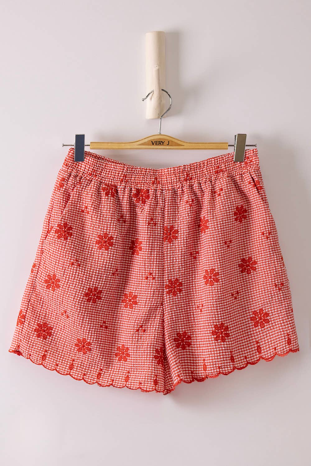 Red, White & Blossom
