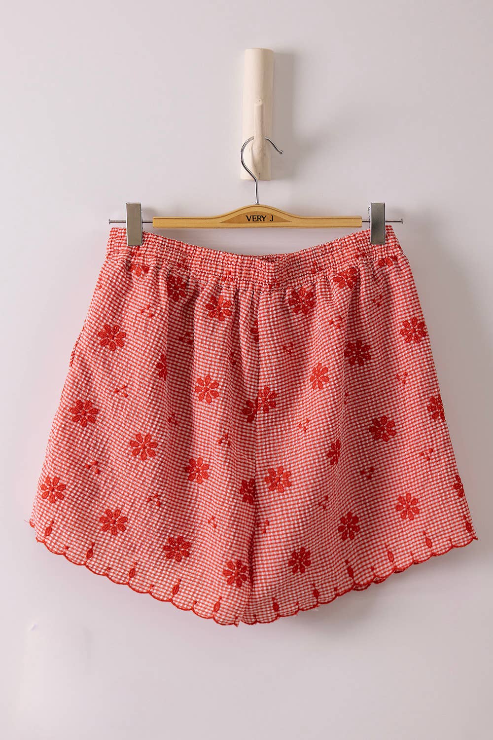Red, White & Blossom