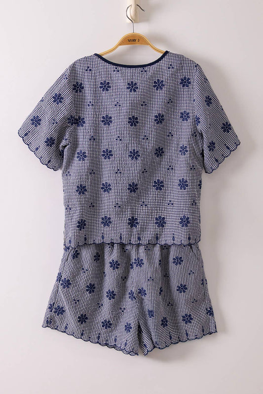 Blue, White & Blossom