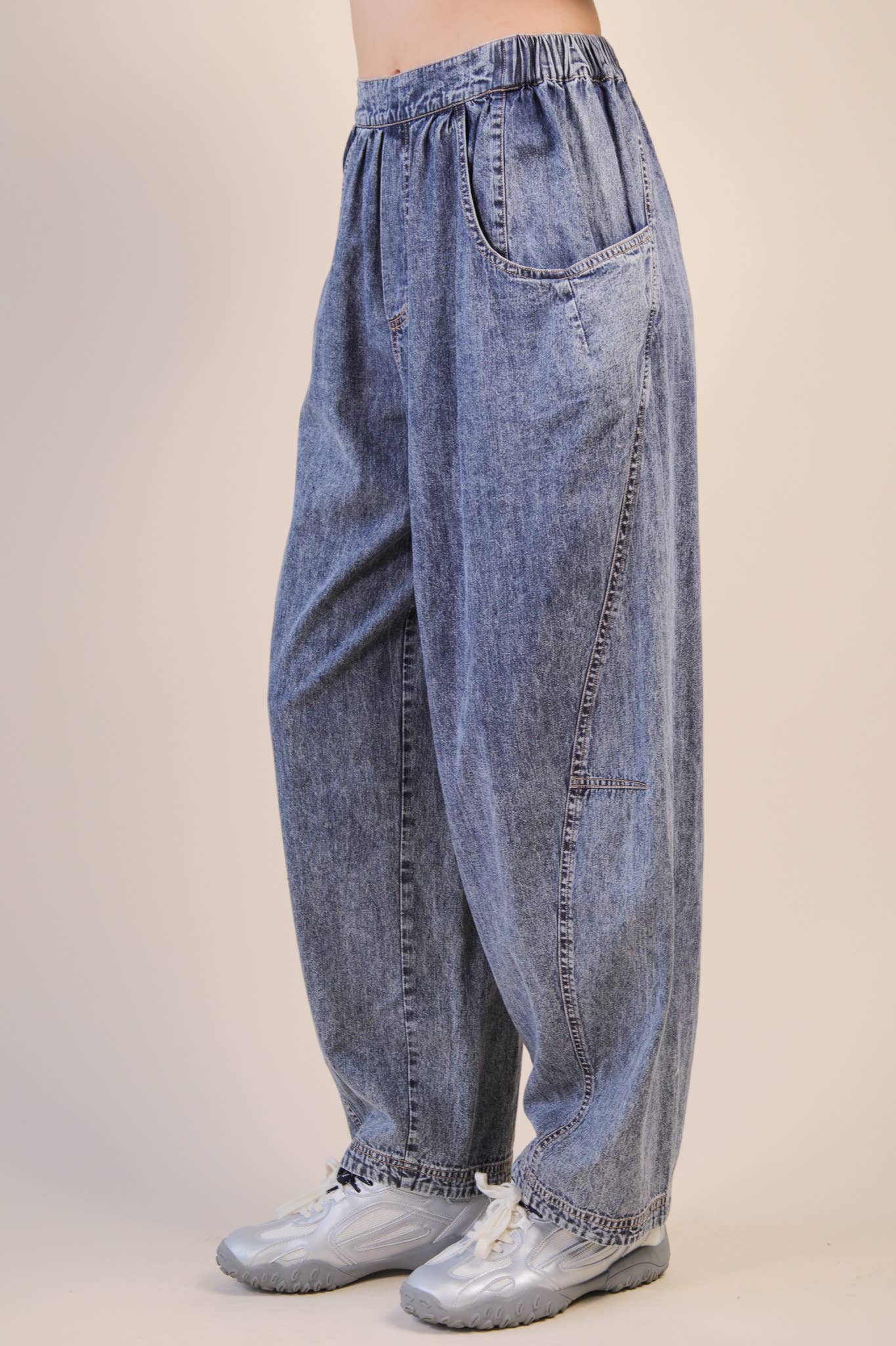 Indigo Drift Washed Barrel Jeans
