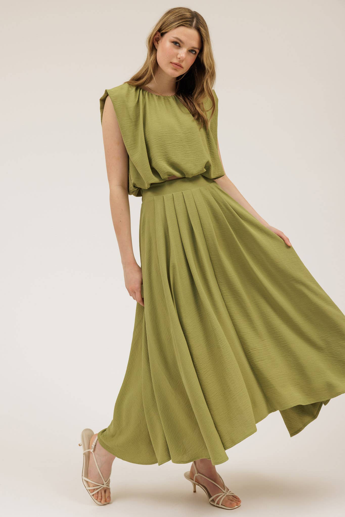 Willow Whisper Balloon Top